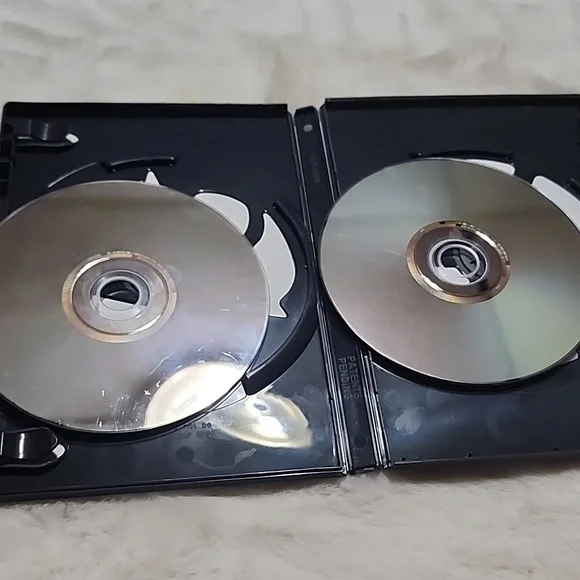 Twilight Saga Eclipse Two-Disc Special Edition - Picture 4 of 7